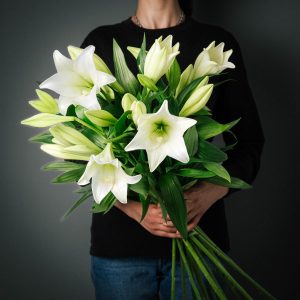 Christmas Lilly Bouquet